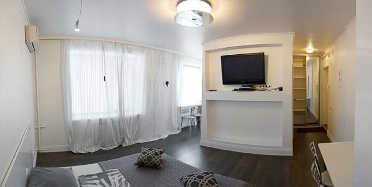 קייב Great Studio Near The Pechersk מראה חיצוני תמונה